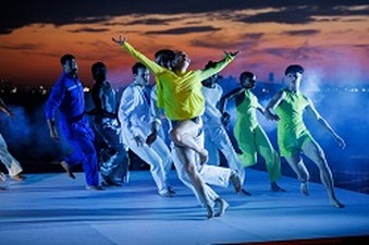 Hannah Seiden and the Bill T. Jones/Arnie Zane Company in “Curriculum IV: Spin and Spin! Turn! Turn! Turn!” Photo by Maria Baranova. Courtesy New York Live Arts and LMCC.
